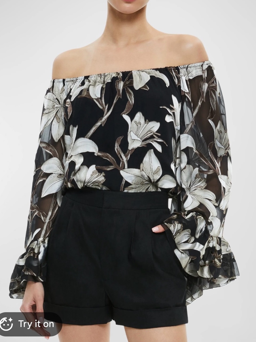 NWT Alice + Olivia Ardeilia Off-Shoulder Blouse